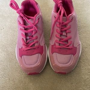 NWOT Eleven by Venus Williams Pink Tennis Shoes